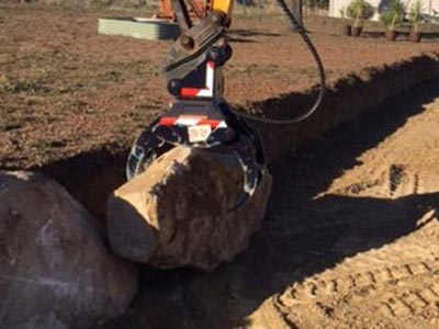 excavator thumb grab